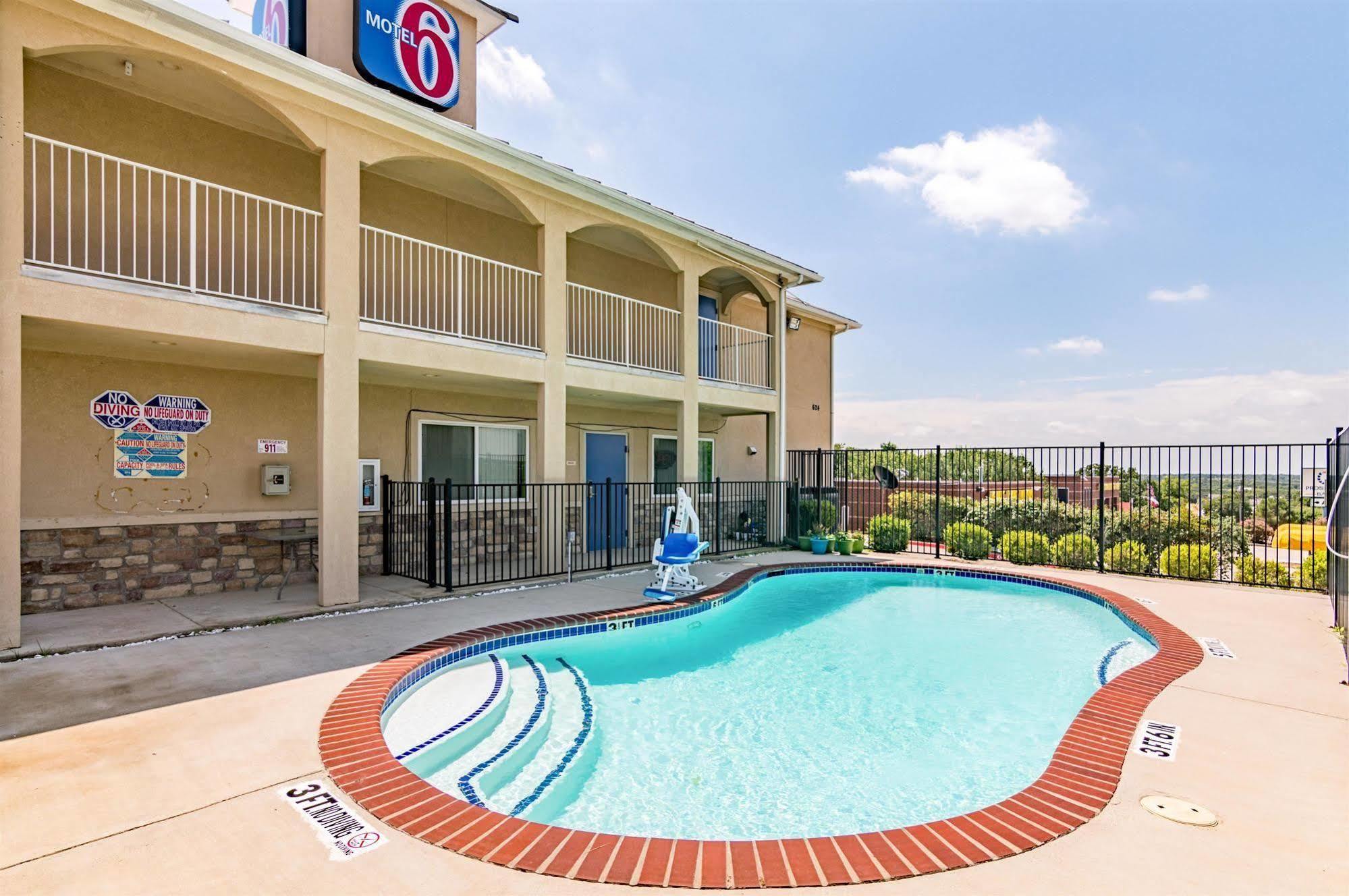 Motel 6-Azle, Tx Eksteriør bilde