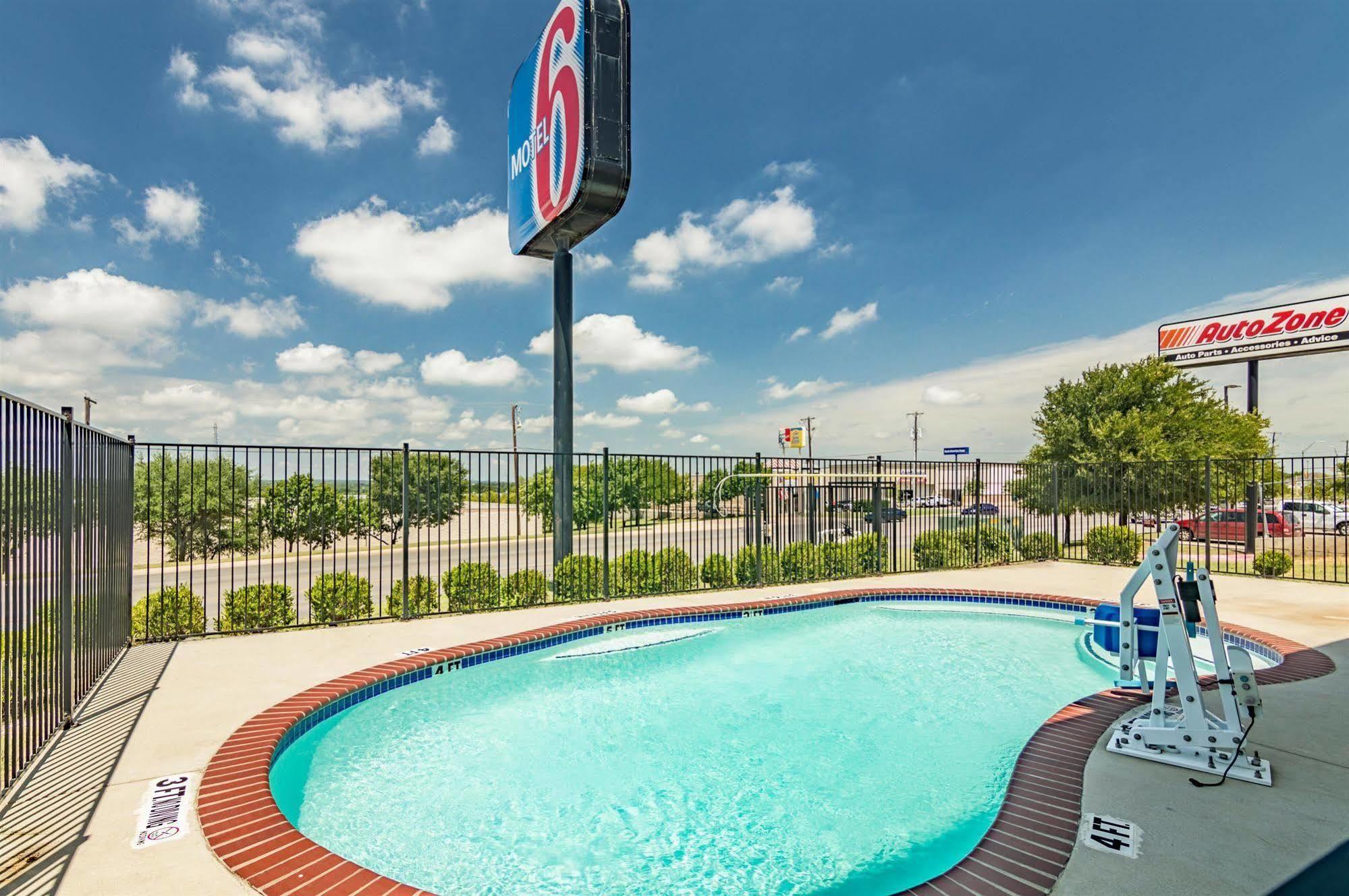 Motel 6-Azle, Tx Eksteriør bilde